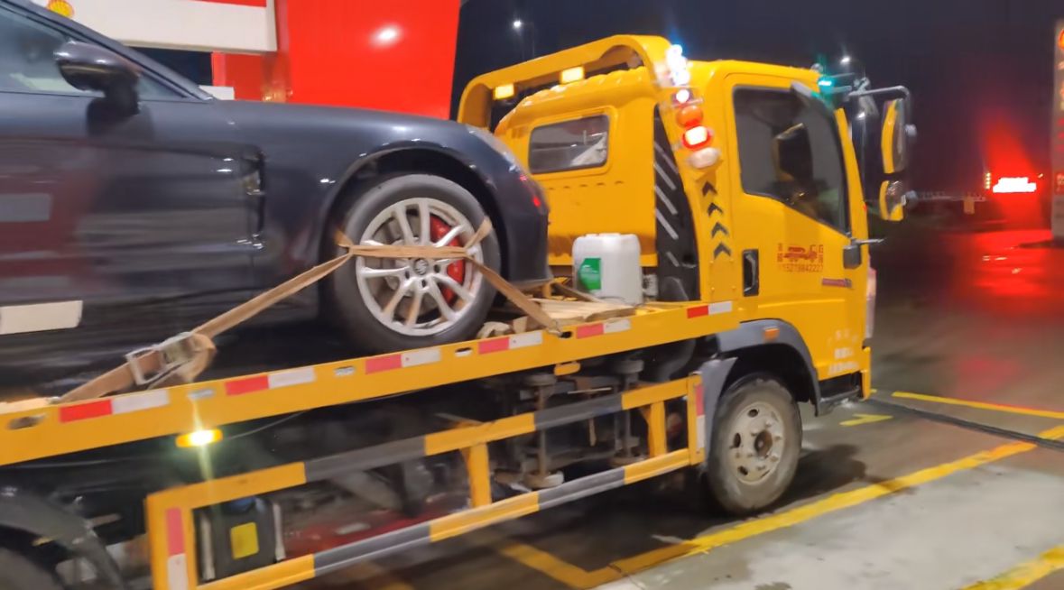长治行车途中遇到突发状况该如何呼叫道路救援？